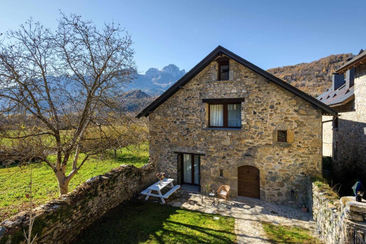 Villa La Borda Del Pueyo Borda Rural Pirineo Aragones El Pueyo de Jaca Exterior foto
